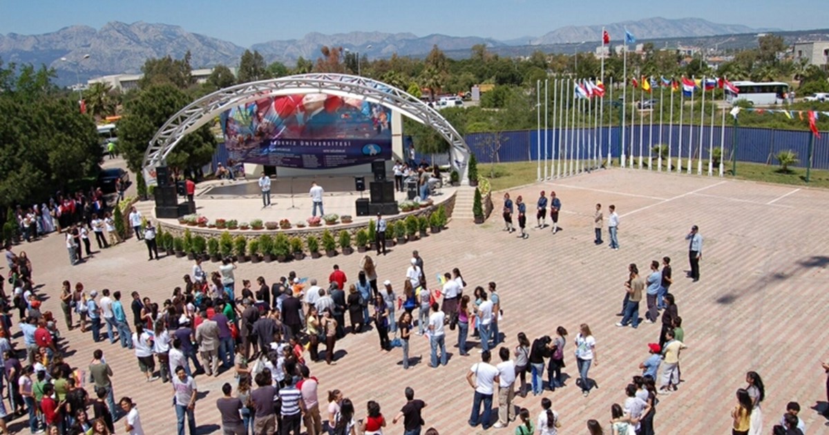 Akdeniz Univerzitet